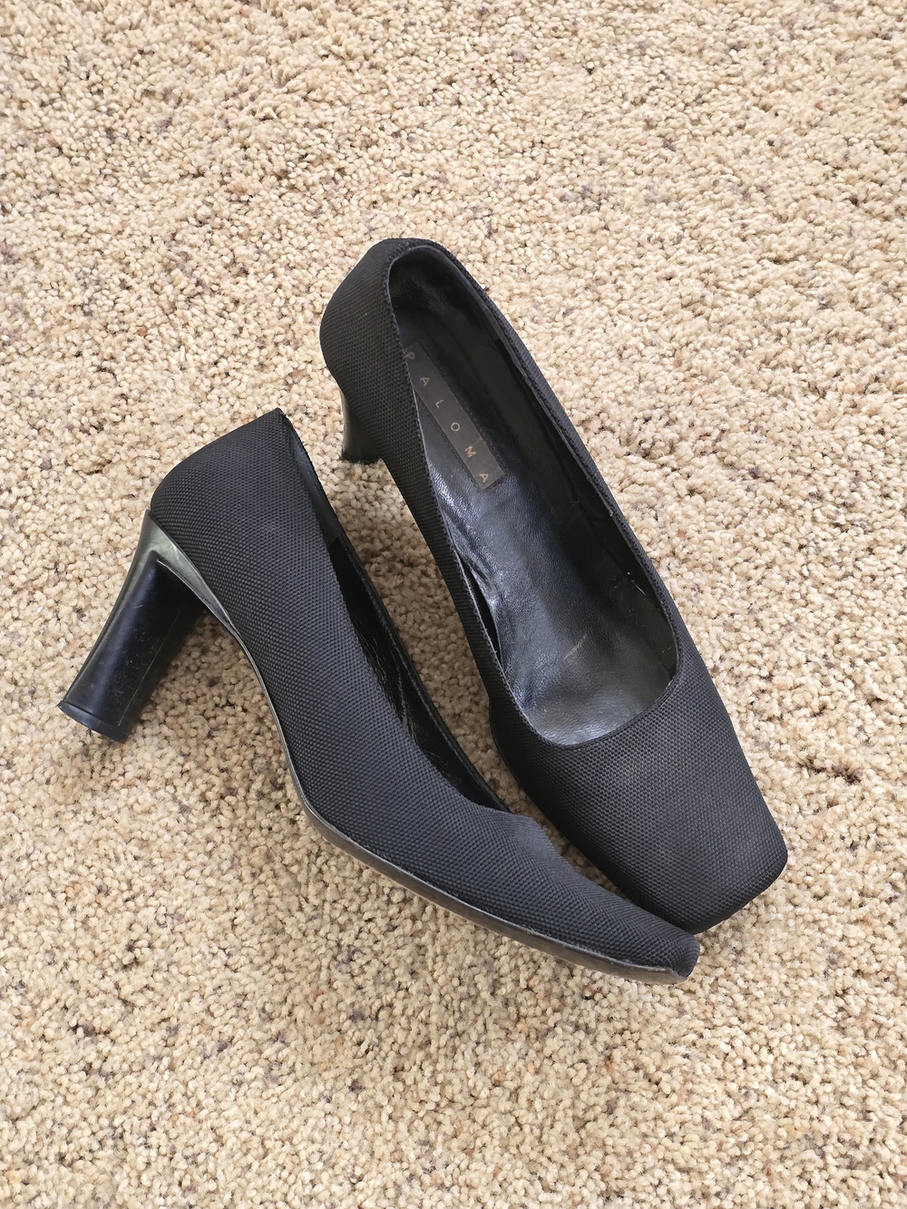 Paloma Women's Black Square Toe Pump Heels